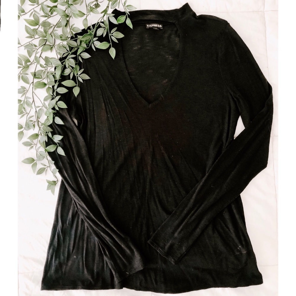 Express choker neck long sleeve tee.